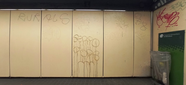 Imagen de graffiti ácido sobre panel HLP